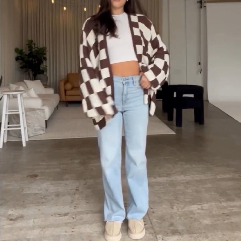 Boutique checkered oversized cardigan - Picture 2 of 7